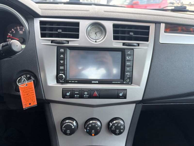 Used 2010 Chrysler Sebring Limited FWD image 15