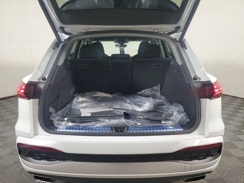 New 2025 Audi Q5 Premium Plus image 9