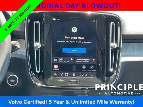 Certified 2025 Volvo XC40 B5 Plus w/ Protection Package Premier AWD/4WD image 20