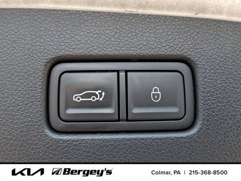 Used 2023 Genesis GV70 2.5T w/ Select Package AWD/4WD image 35