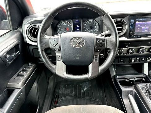 Used 2019 Toyota Tacoma TRD Off-Road AWD/4WD image 21