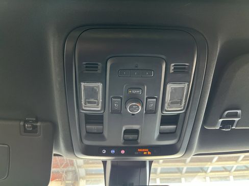 Used 2022 Chevrolet Tahoe LT w/ Luxury Package image 27