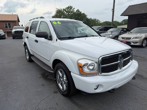 Used 2006 Dodge Durango Limited w/ Travel Convenience Group AWD/4WD image 2