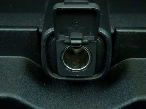 Used 2018 Ford F150 Lariat image 9