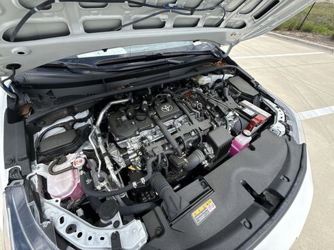 Used 2025 Toyota Corolla LE w/ Convenience Package image 14