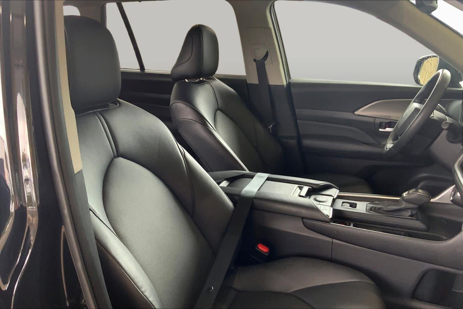 Used 2024 Toyota Grand Highlander FWD image 9