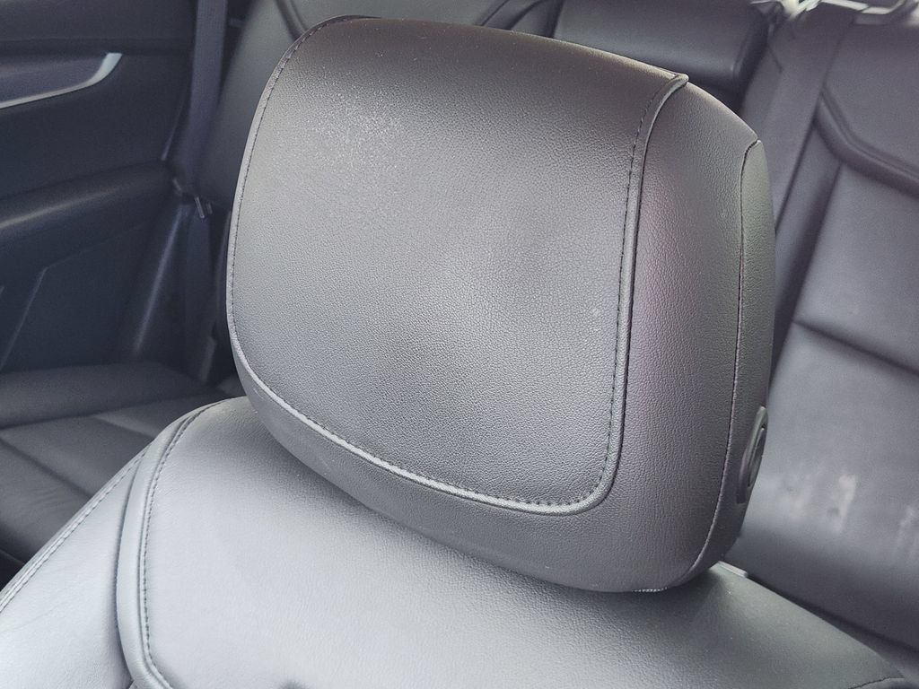 Used 2019 Cadillac XT5 Luxury FWD image 24