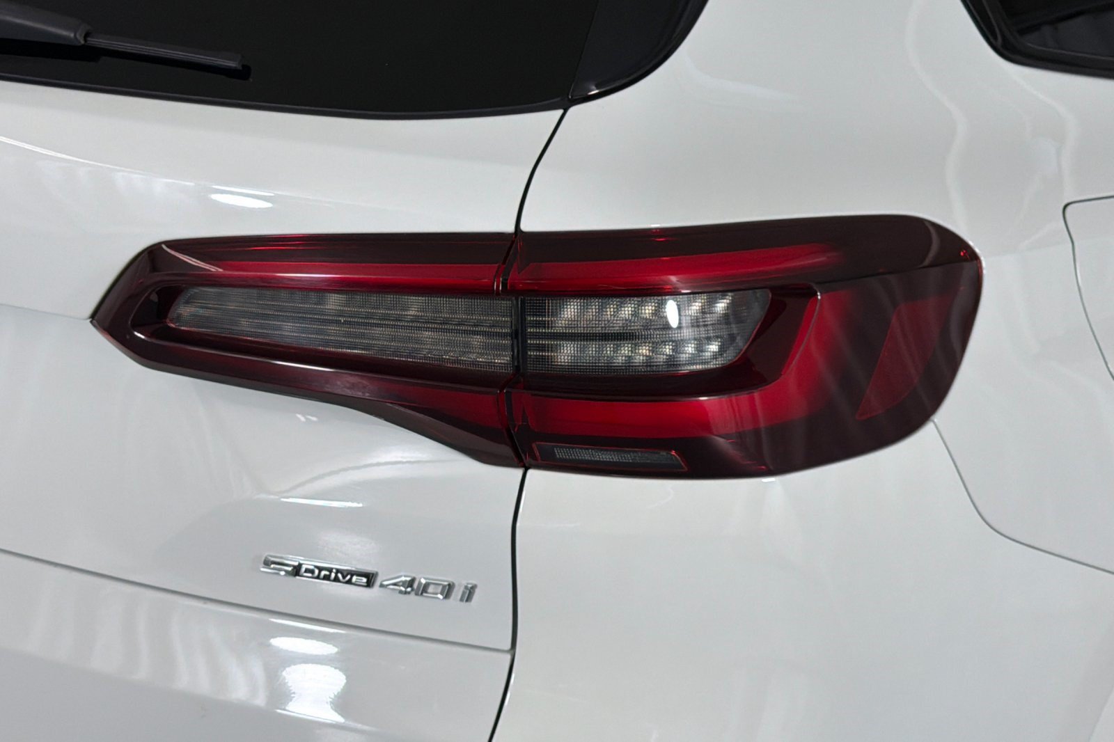 Used 2023 BMW X5 sDrive40i w/ M Sport Package RWD image 29