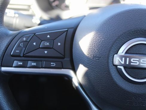 Used 2023 Nissan Altima 2.5 SV image 19