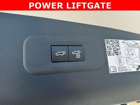 Certified 2025 Toyota Crown Signia AWD/4WD image 42