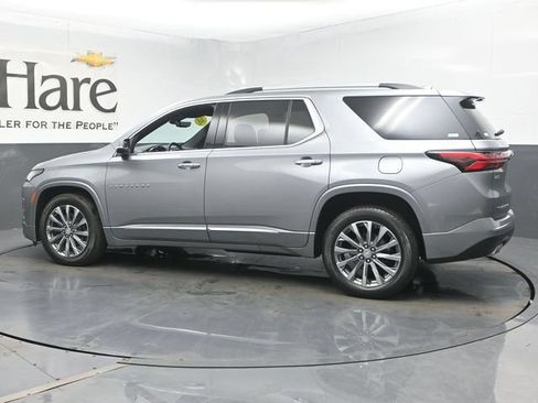 Used 2023 Chevrolet Traverse Premier w/ LPO, Floor Liner Package AWD/4WD image 53