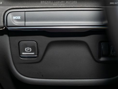 Used 2023 Cadillac Escalade ESV Luxury image 26