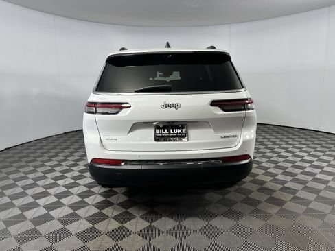 Certified 2024 Jeep Grand Cherokee L Limited w/ Luxury Tech Group II image 6