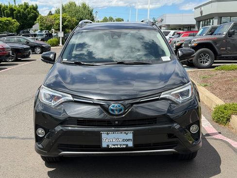 Used 2016 Toyota RAV4 Limited w/ Advanced Technology Package AWD/4WD image 3
