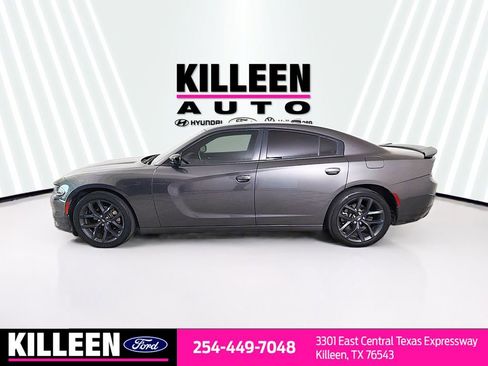 Used 2023 Dodge Charger SXT w/ Blacktop Package RWD image 4