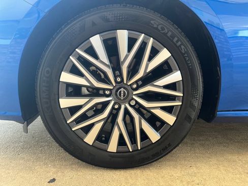 Certified 2025 Nissan Altima 2.5 SV FWD image 27