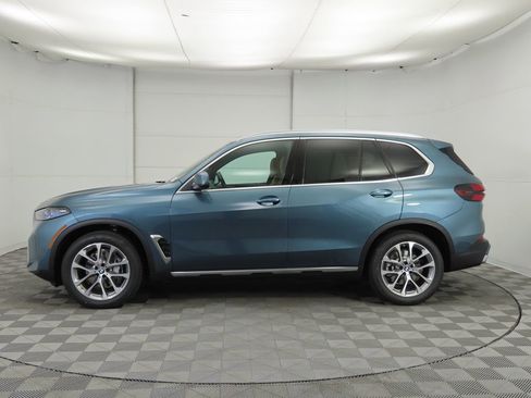 New 2026 BMW X5 xDrive40i w/ Climate Comfort Package image 8