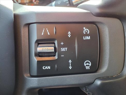 Used 2020 Land Rover Defender 110 X image 29