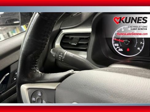 Used 2019 GMC Acadia SLE w/ LPO, Floor Liner Package image 40