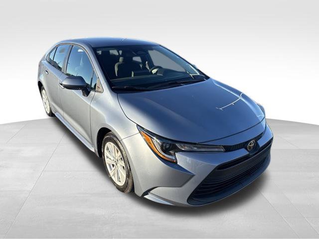 Used 2026 Toyota Corolla LE w/ LE Premium Package FWD image 7
