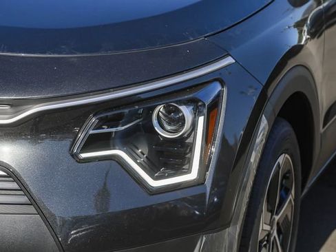 New 2026 Kia Niro LX FWD image 17