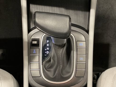 Used 2025 Hyundai Kona SEL image 22