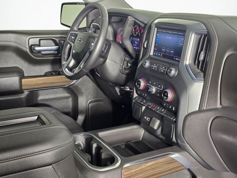 Used 2022 Chevrolet Silverado 1500 LT Trail Boss w/ Safety Package AWD/4WD image 27