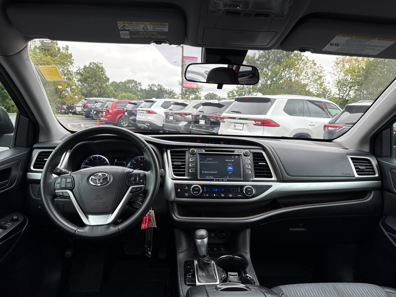 Used 2017 Toyota Highlander Plus AWD/4WD image 13
