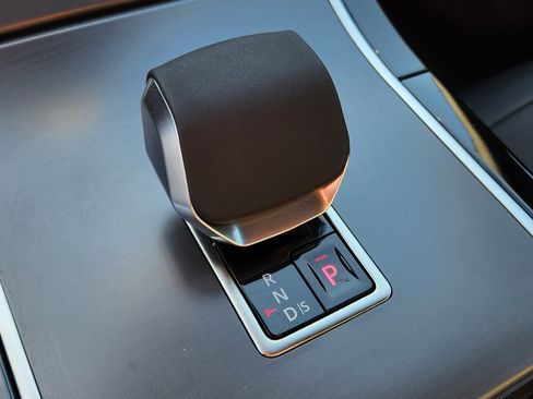 Used 2026 Land Rover Range Rover Evoque S image 22