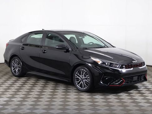 Used 2024 Kia Forte GT-Line w/ GT-Line Premium Package FWD image 2