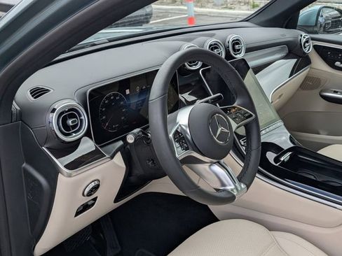 Used 2026 Mercedes-Benz GLC 300 4MATIC image 11