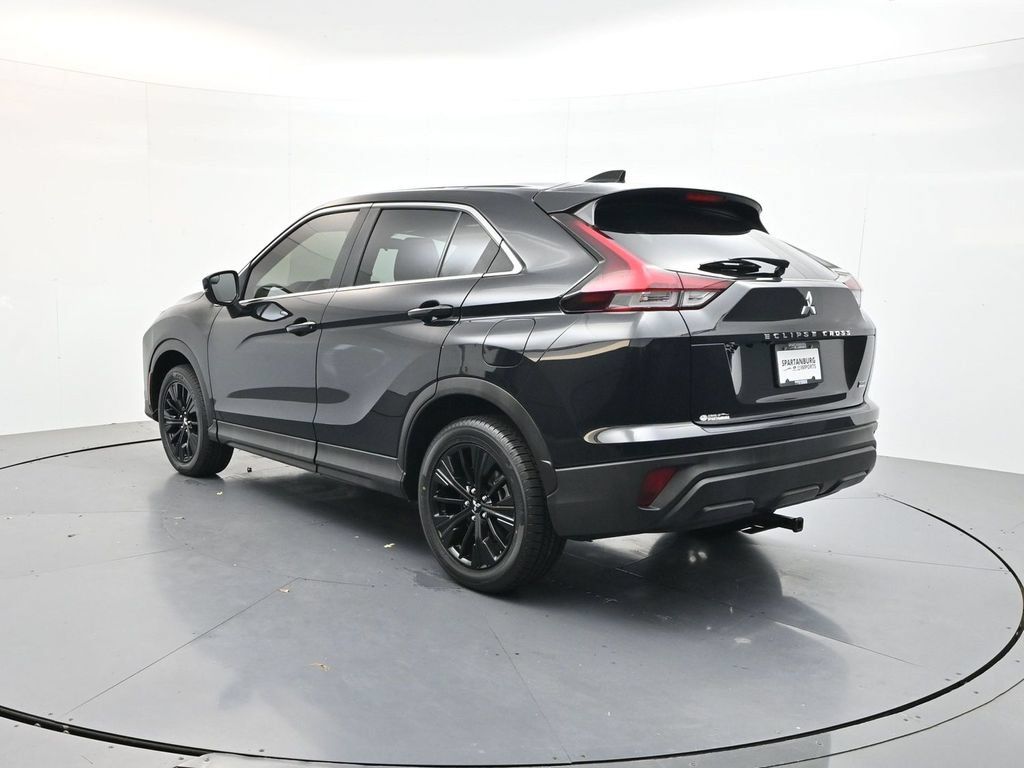 Used 2022 Mitsubishi Eclipse Cross LE AWD/4WD image 5