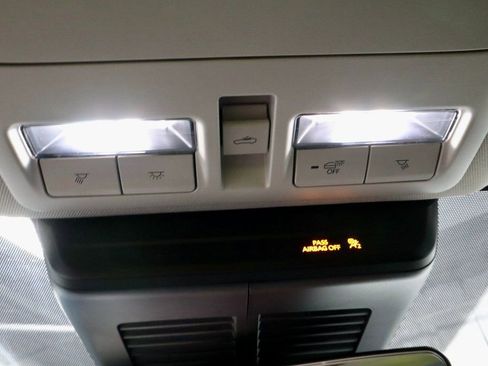 Used 2025 MAZDA CX-50 AWD 2.5 S w/ Premium Package image 35