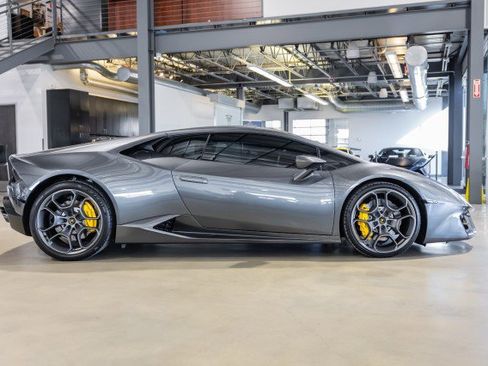 Used 2016 Lamborghini Huracan LP 580-2 image 7