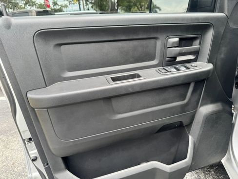 Used 2018 RAM 1500 Express w/ Express Value Package AWD/4WD image 28