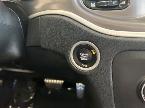 Used 2022 Dodge Charger R/T w/ Blacktop Package image 48