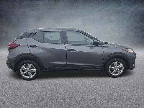 Used 2023 Nissan Kicks S FWD image 2