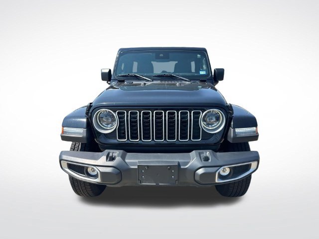 Used 2025 Jeep Wrangler Unlimited Sahara AWD/4WD image 2