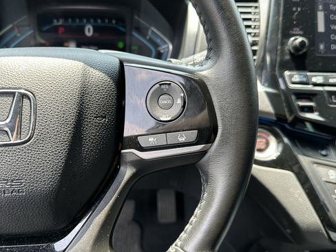 Used 2023 Honda Odyssey Touring image 22