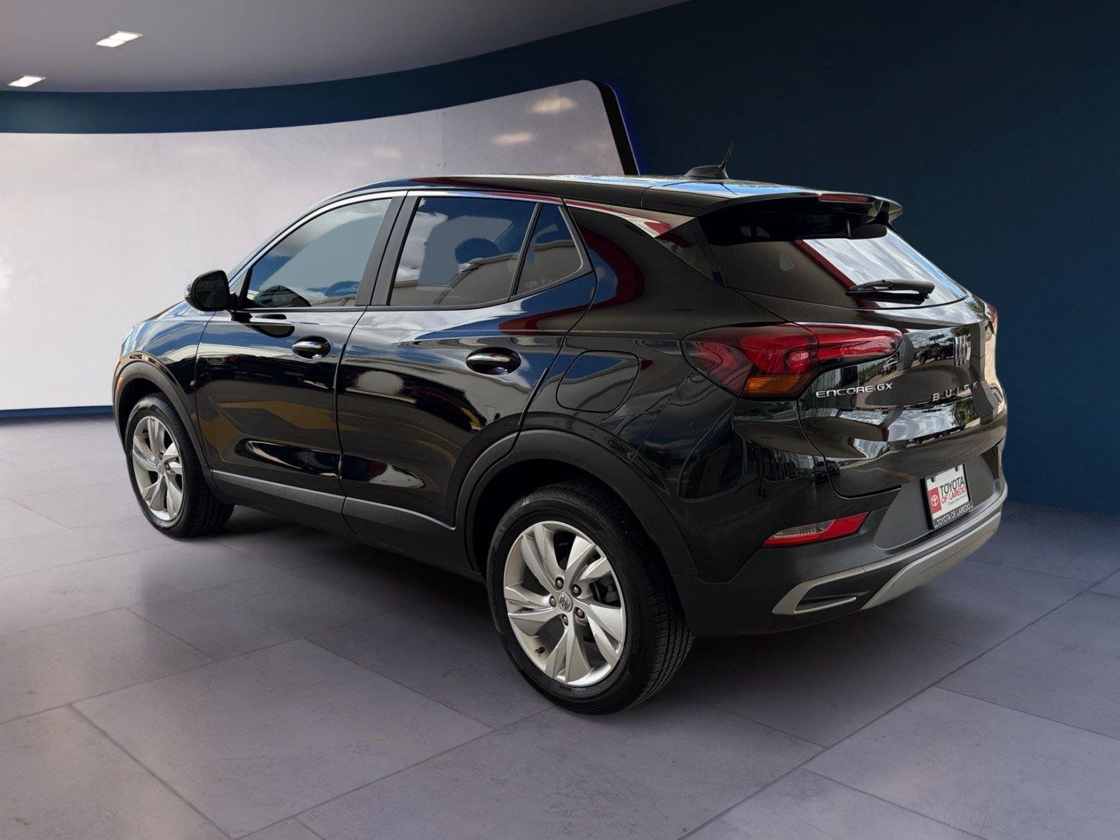 Used 2025 Buick Encore GX Preferred FWD image 3