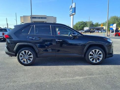 Used 2020 Toyota RAV4 Limited image 8