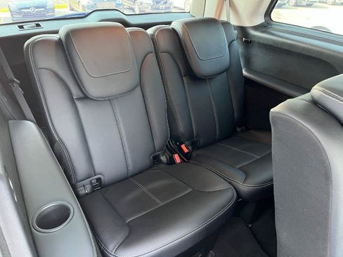 Used 2011 Mercedes-Benz GL 320 BlueTEC 4MATIC image 20