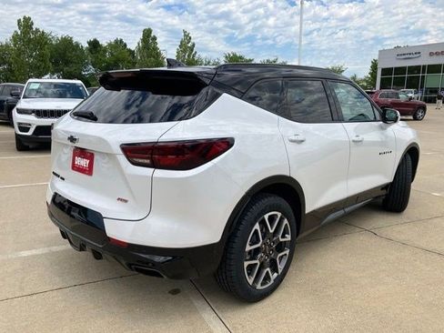 Used 2024 Chevrolet Blazer RS w/ Driver Confidence II Package AWD/4WD image 10