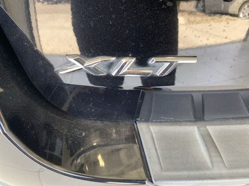 Used 2021 Ford Explorer XLT w/ Equipment Group 202A AWD/4WD image 11