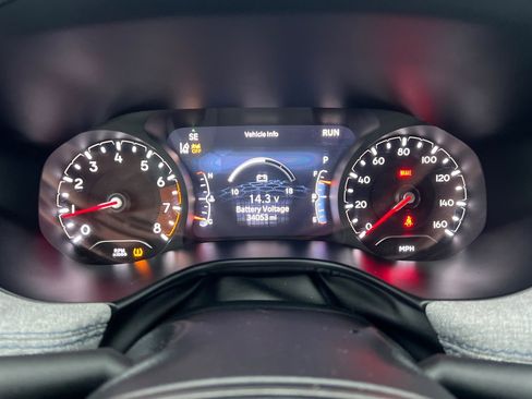 Used 2024 Jeep Compass Latitude image 26