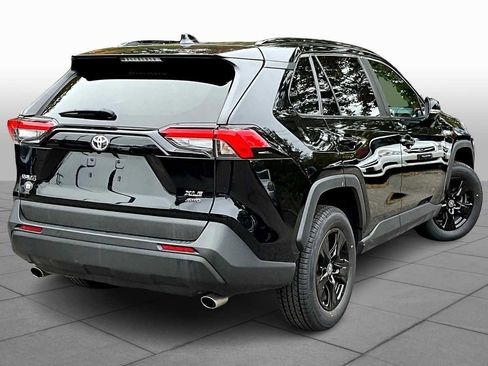 Certified 2022 Toyota RAV4 XLE image 12