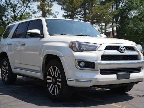 Used 2015 Toyota 4Runner Limited AWD/4WD image 7