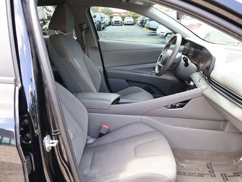 Used 2023 Hyundai Elantra SEL w/ Convenience Package FWD image 27