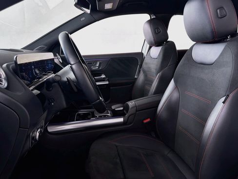 Certified 2023 Mercedes-Benz GLA 250 image 17