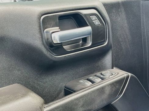 Used 2022 Chevrolet Silverado 1500 Custom RWD image 17